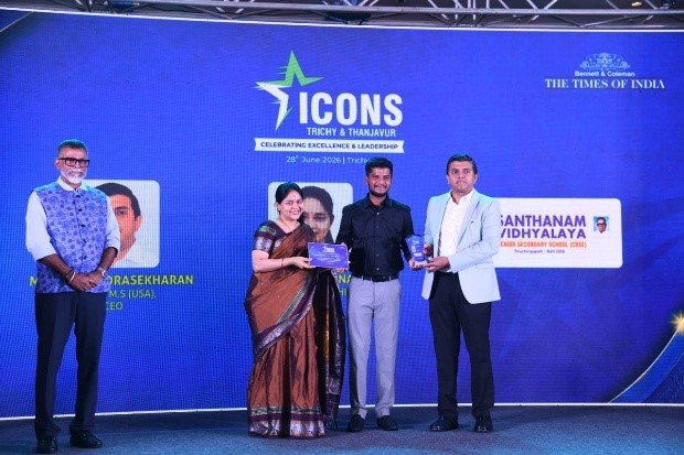 Shrimati Indira Gandhi College Leadership Honoured with The Times of India ICONS Award